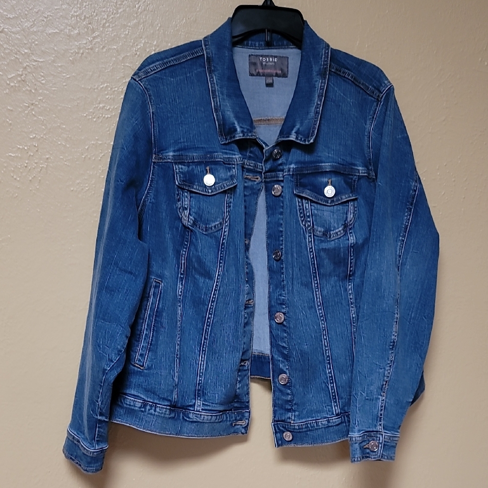 Torrid sz 3 Classic Blue Denim Jacket, Trucker